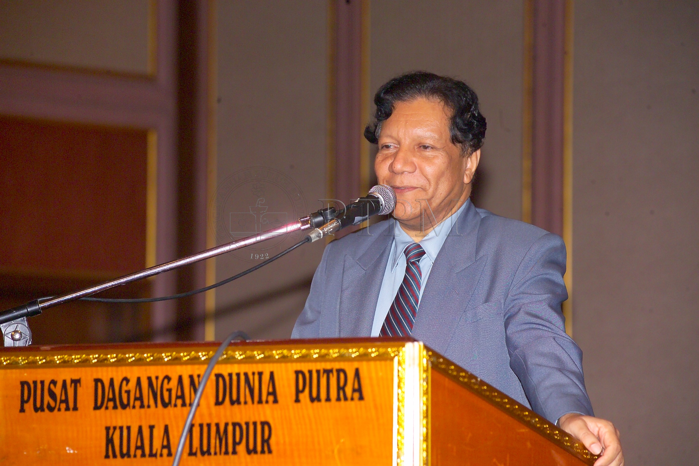 PTPM 06 23 eduresearch D9X40686